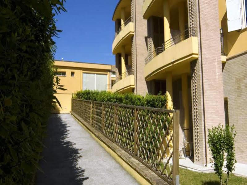 Hotel Residence Il Conero 2 Нумана Екстериор снимка