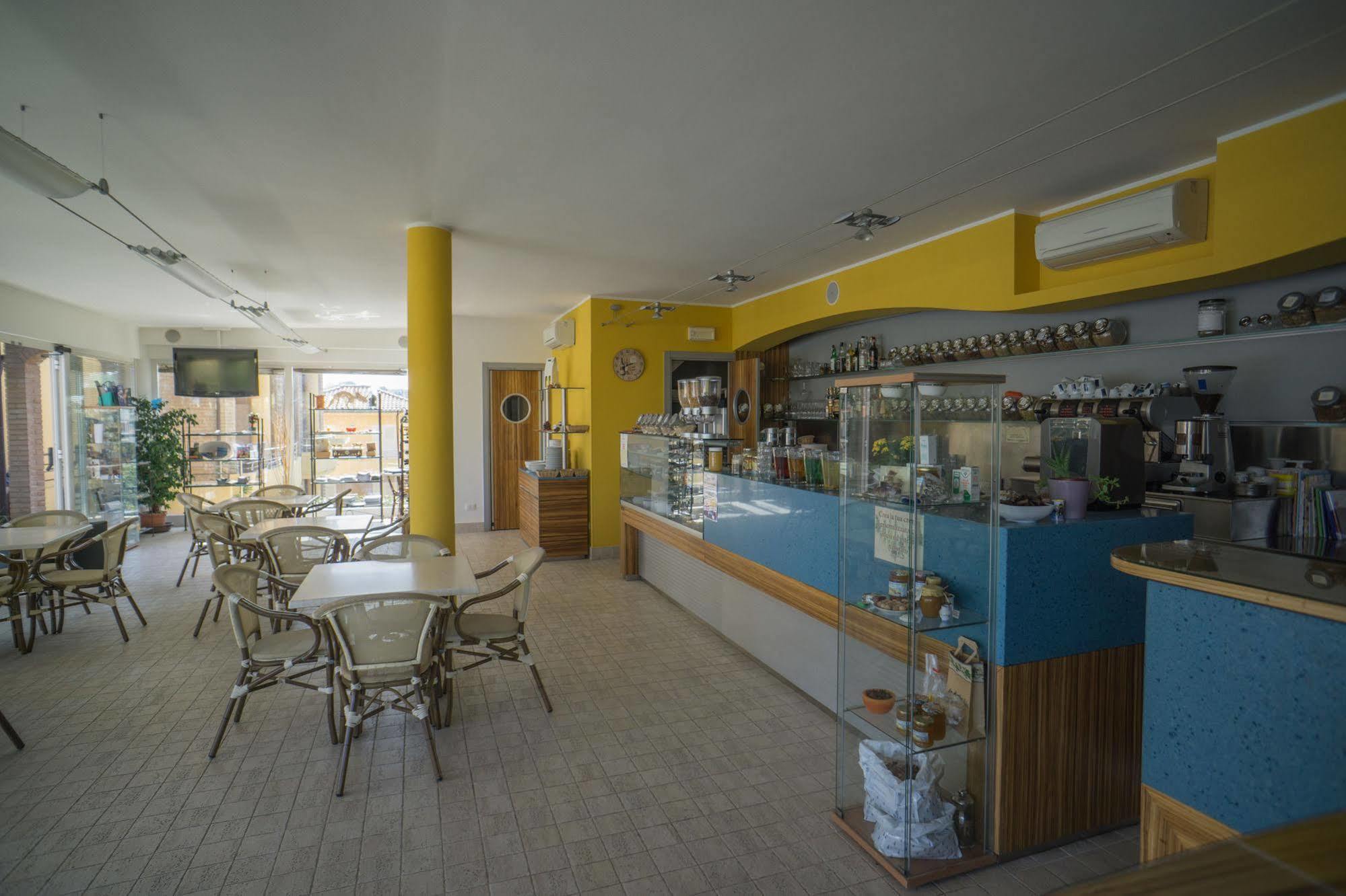 Hotel Residence Il Conero 2 Нумана Екстериор снимка