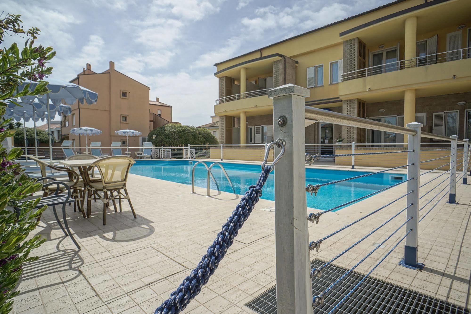 Hotel Residence Il Conero 2 Нумана Екстериор снимка